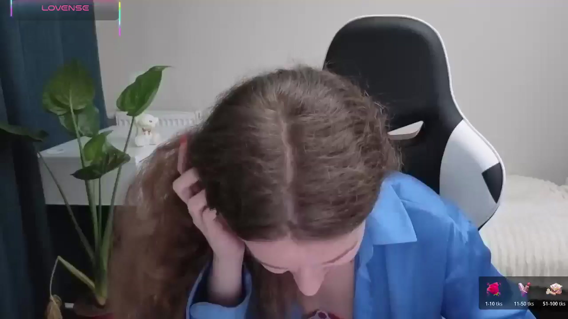 Gallery image thumbnail from BlueFlowerr's myfreecams stream on, 10/22/2025, 18:35 image 1 of 20