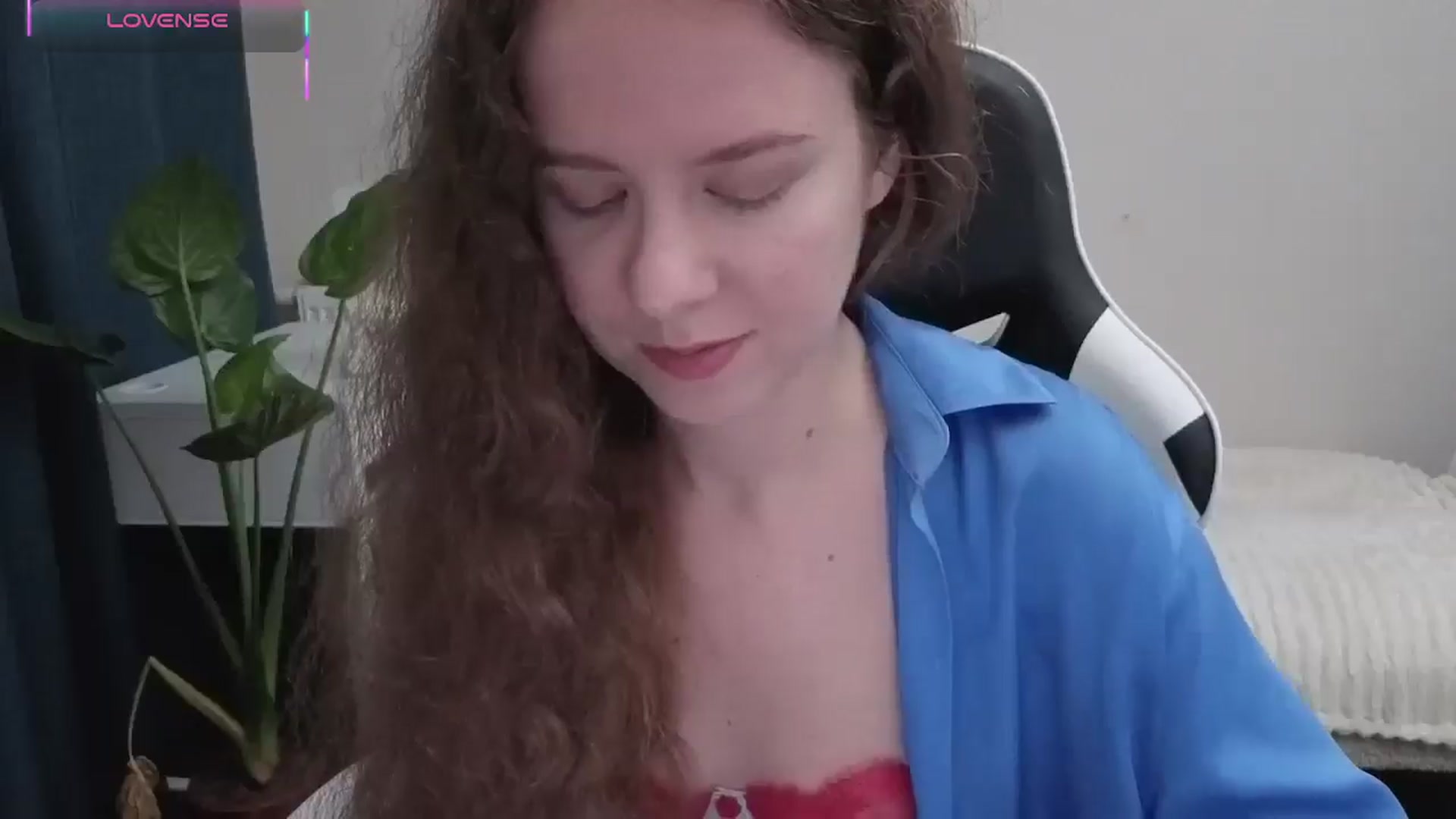 Gallery image thumbnail from BlueFlowerr's myfreecams stream on, 10/22/2025, 18:35 image 11 of 20