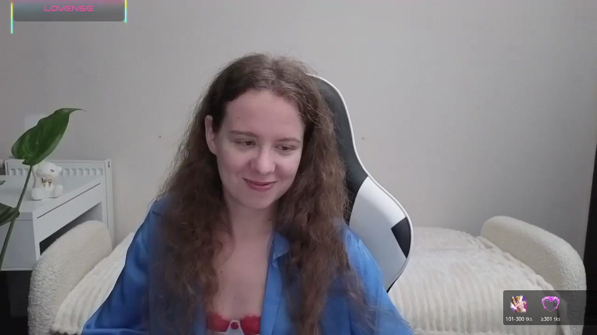 Gallery image thumbnail from BlueFlowerr's myfreecams stream on, 10/22/2025, 20:55 image 5 of 20