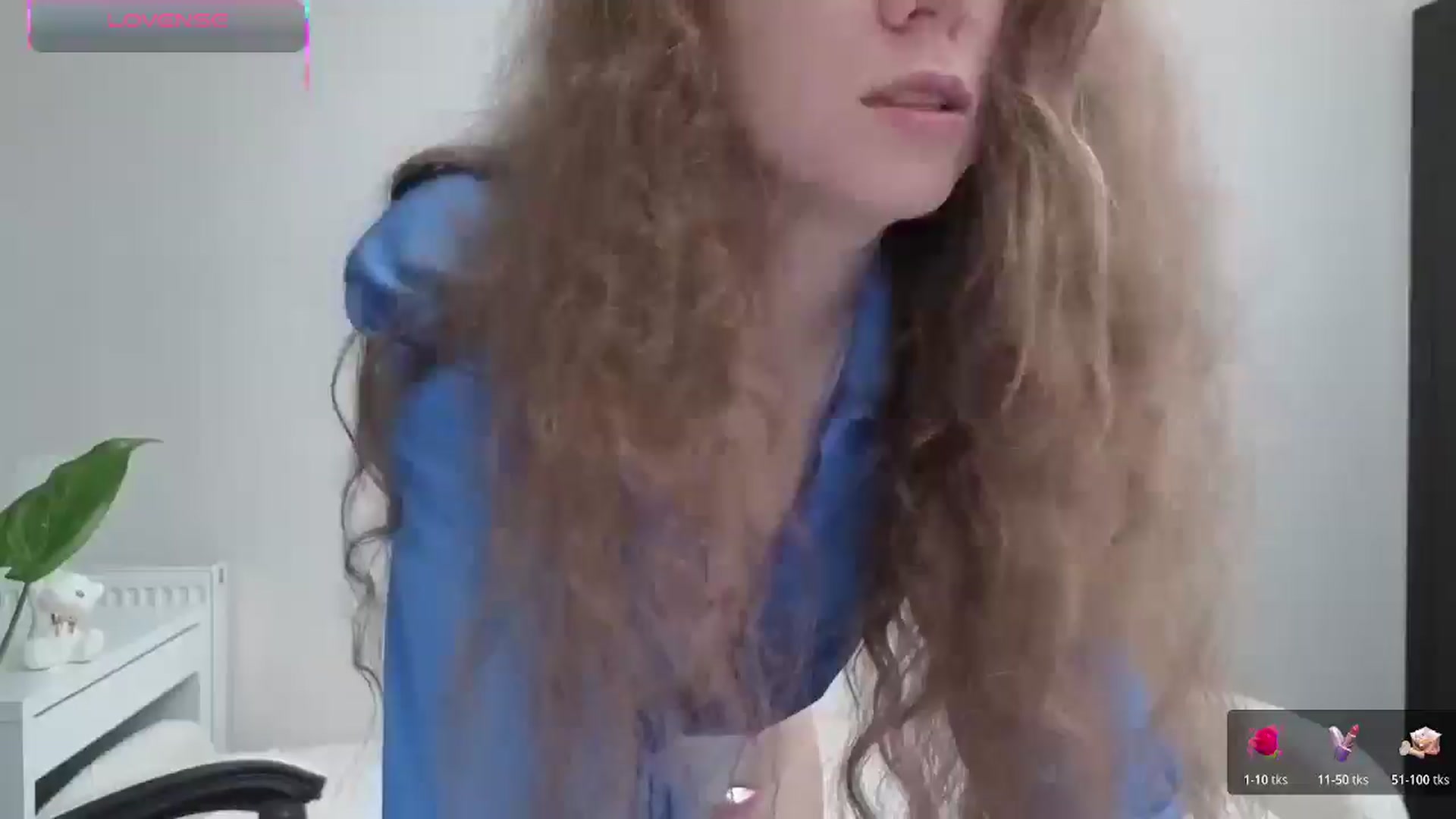 Gallery image thumbnail from BlueFlowerr's myfreecams stream on, 10/22/2025, 20:55 image 20 of 20