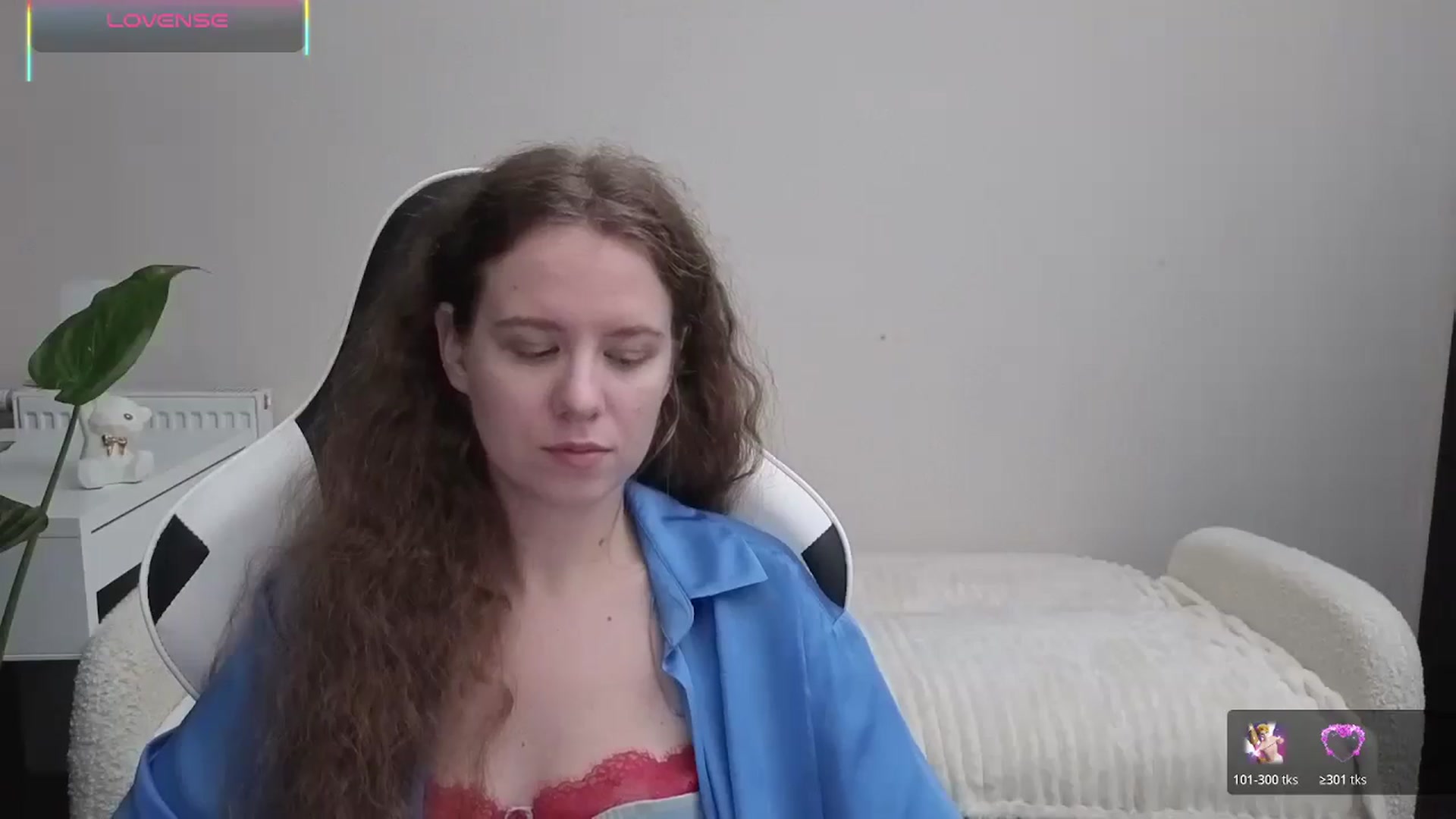 Gallery image thumbnail from BlueFlowerr's myfreecams stream on, 10/22/2025, 20:55 image 13 of 20