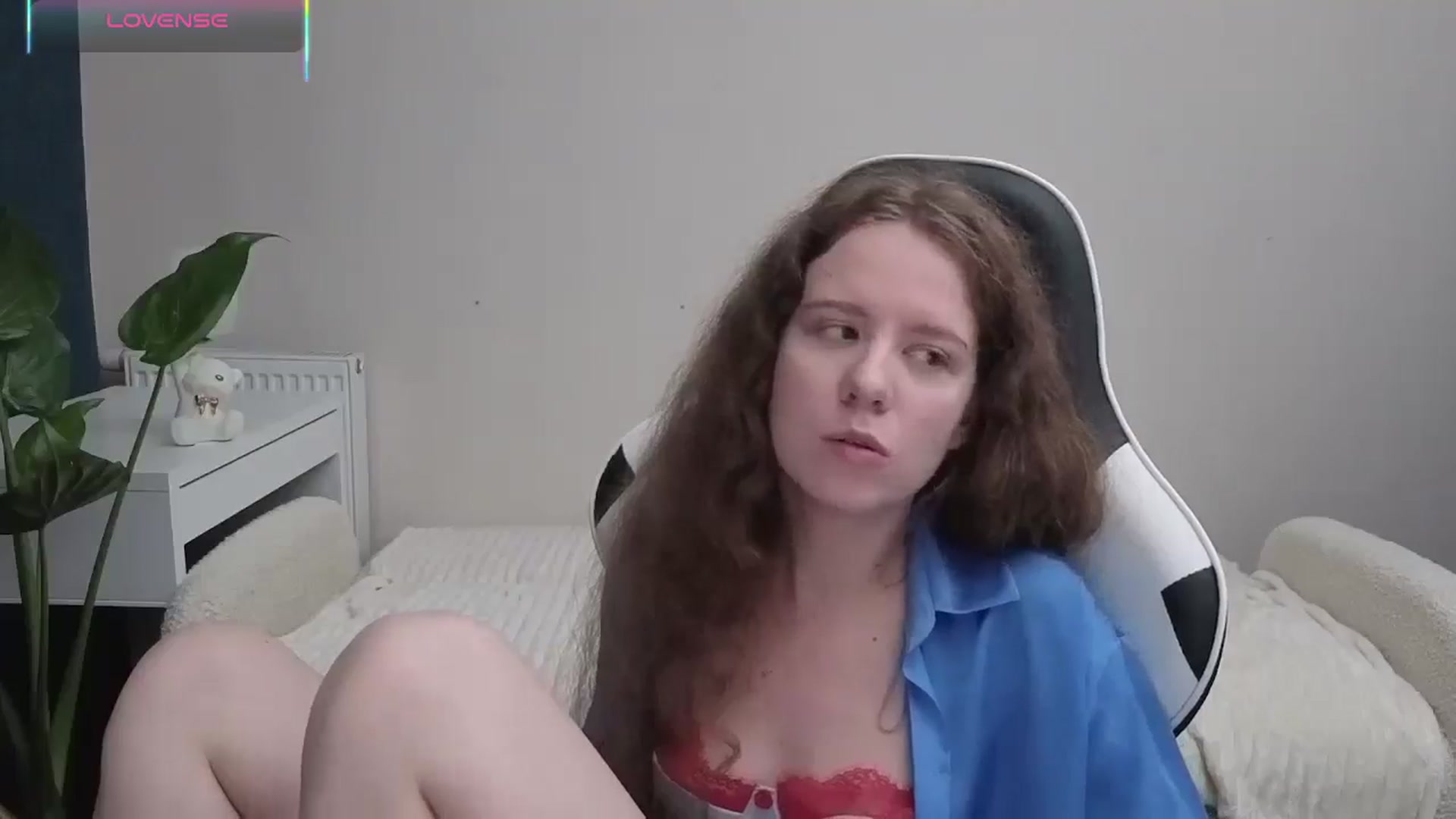 Gallery image thumbnail from BlueFlowerr's myfreecams stream on, 10/22/2025, 22:06 image 14 of 20
