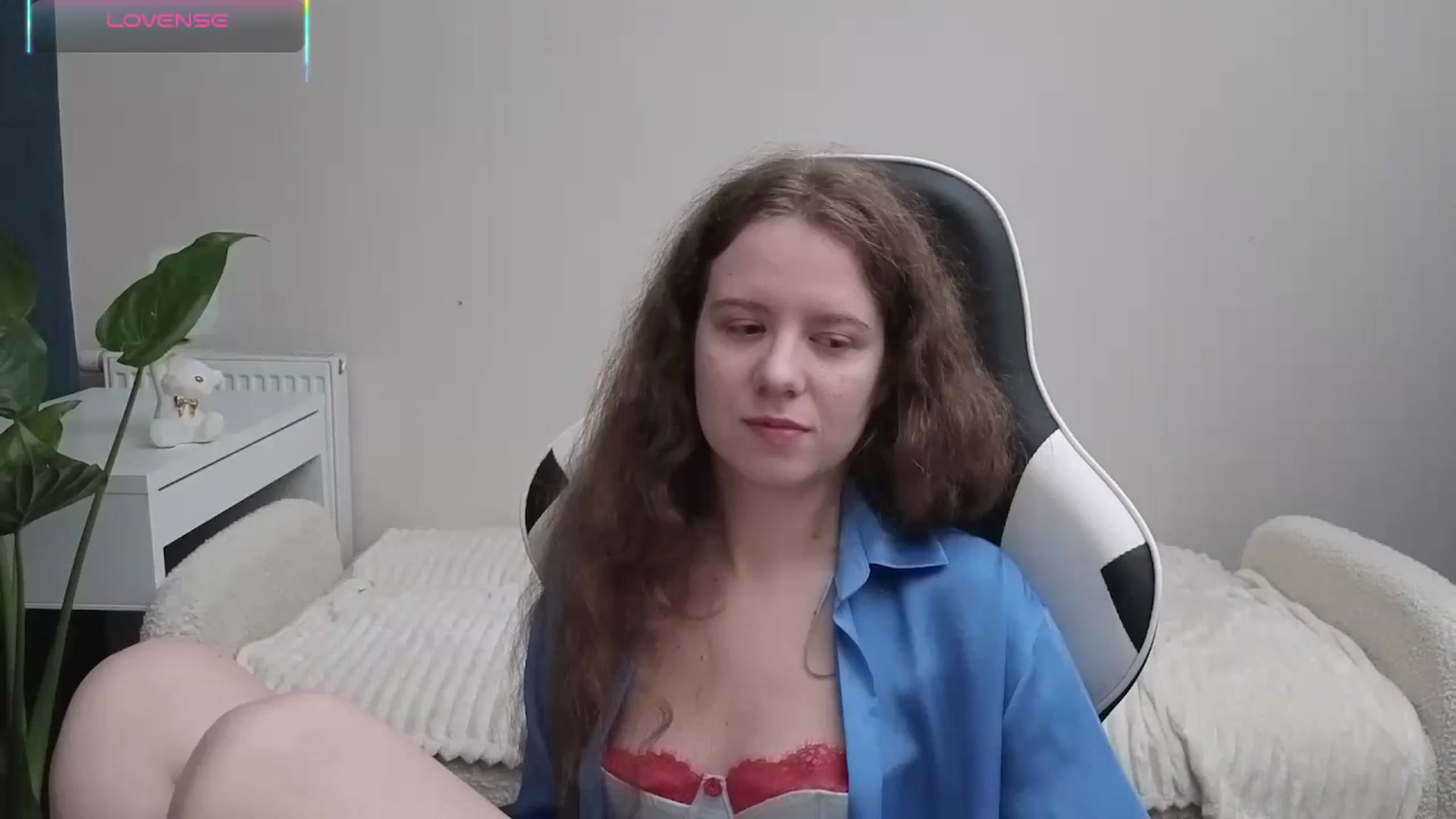 Gallery image thumbnail from BlueFlowerr's myfreecams stream on, 10/22/2025, 22:06 image 3 of 20