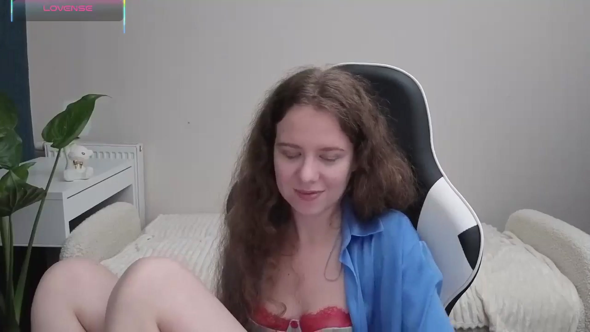 Gallery image thumbnail from BlueFlowerr's myfreecams stream on, 10/22/2025, 22:06 image 7 of 20
