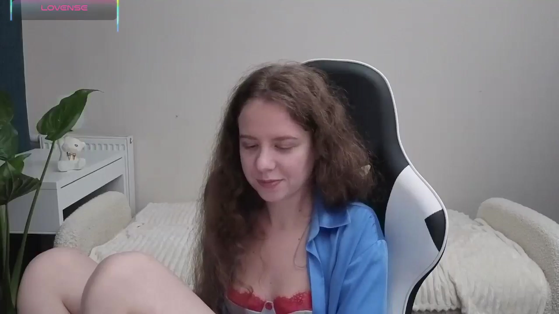Gallery image thumbnail from BlueFlowerr's myfreecams stream on, 10/22/2025, 22:06 image 6 of 20
