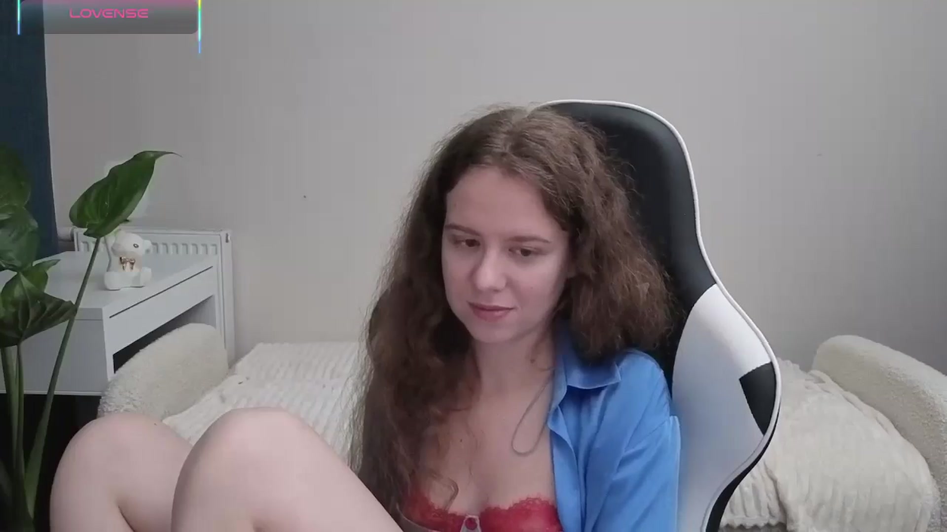 Gallery image thumbnail from BlueFlowerr's myfreecams stream on, 10/22/2025, 22:06 image 8 of 20