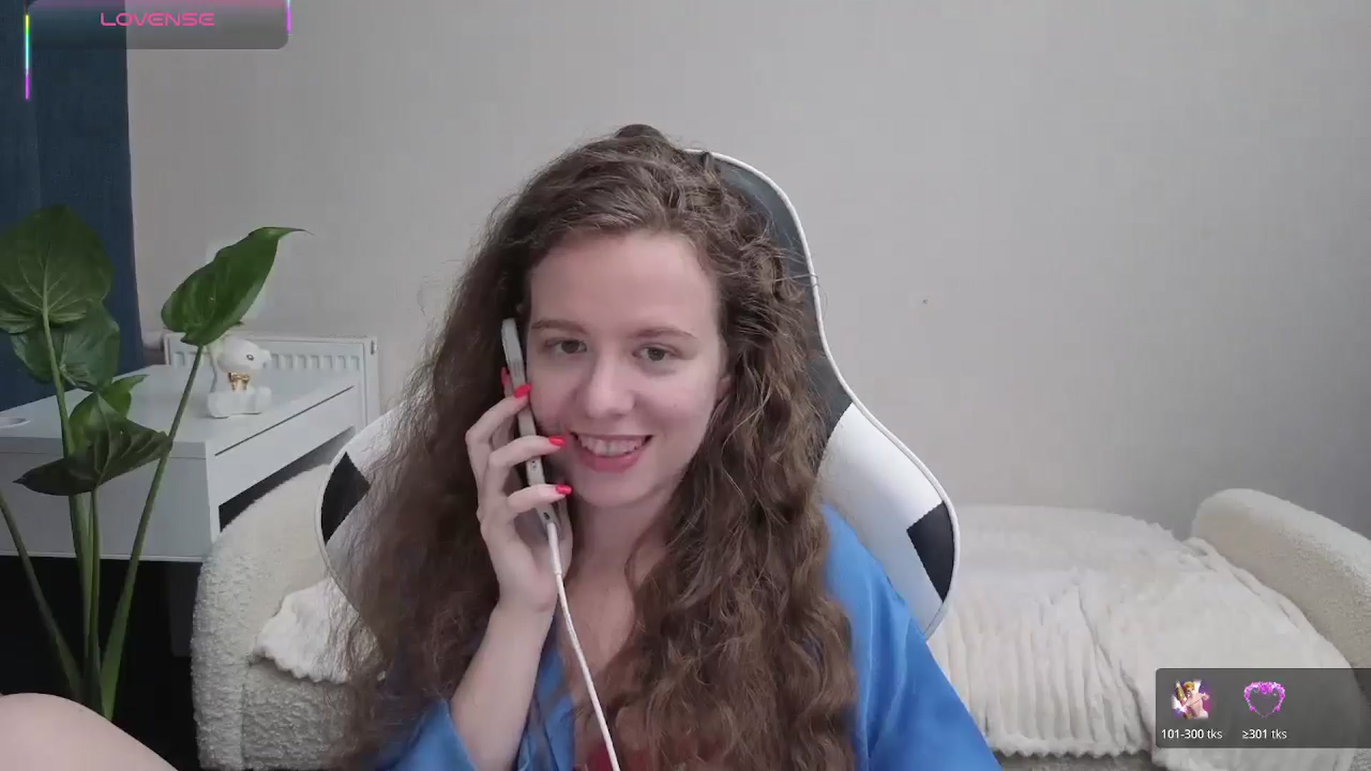 Gallery image thumbnail from BlueFlowerr's myfreecams stream on, 10/22/2025, 23:55 image 5 of 20