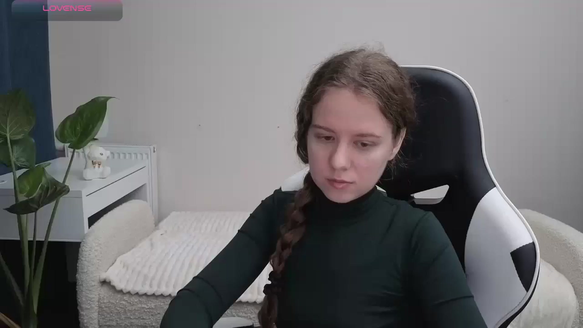 Gallery image thumbnail from BlueFlowerr's myfreecams stream on, 10/23/2025, 19:19 image 2 of 20