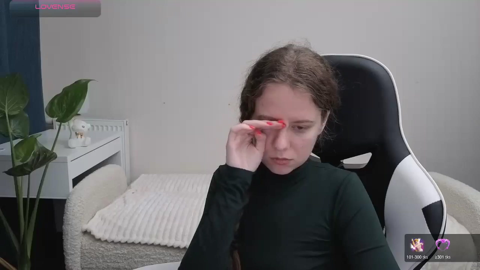 Gallery image thumbnail from BlueFlowerr's myfreecams stream on, 10/23/2025, 19:19 image 3 of 20