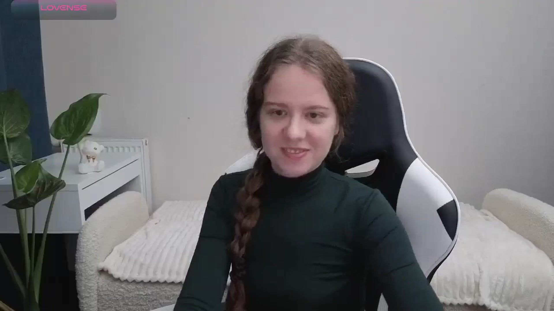Gallery image thumbnail from BlueFlowerr's myfreecams stream on, 10/23/2025, 19:19 image 9 of 20