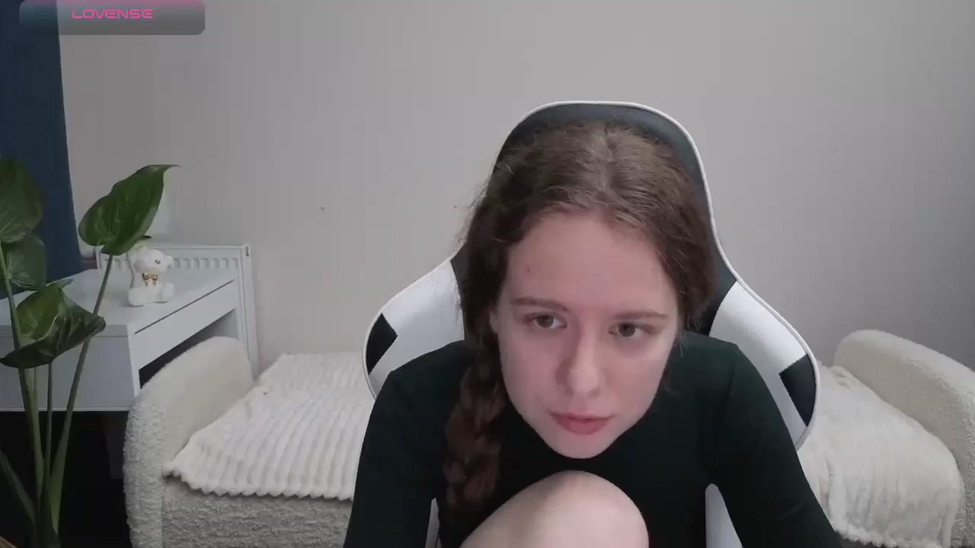 Gallery image thumbnail from BlueFlowerr's myfreecams stream on, 10/23/2025, 19:19 image 5 of 20