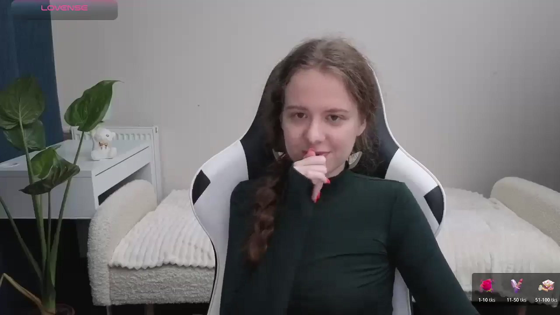Gallery image thumbnail from BlueFlowerr's myfreecams stream on, 10/23/2025, 23:25 image 5 of 20