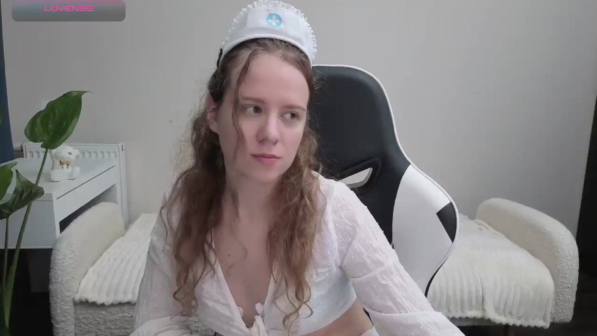 Gallery image thumbnail from BlueFlowerr's myfreecams stream on, 10/24/2025, 18:42 image 6 of 20