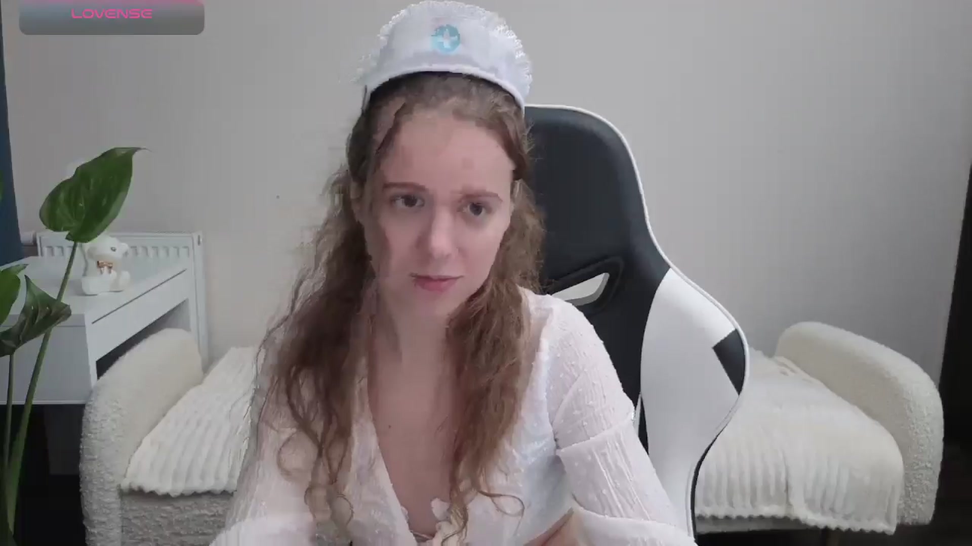 Gallery image thumbnail from BlueFlowerr's myfreecams stream on, 10/24/2025, 18:42 image 8 of 20