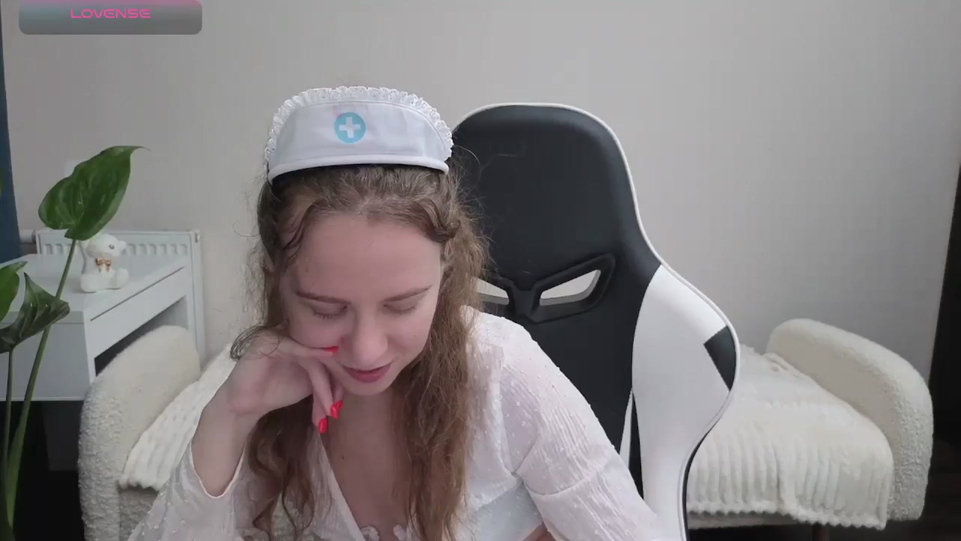 Gallery image thumbnail from BlueFlowerr's myfreecams stream on, 10/24/2025, 18:42 image 7 of 20