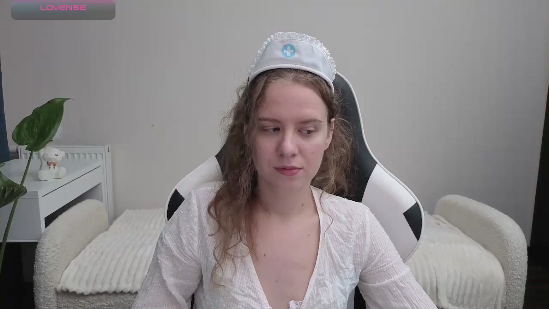 Gallery image thumbnail from BlueFlowerr's myfreecams stream on, 10/24/2025, 18:42 image 16 of 20