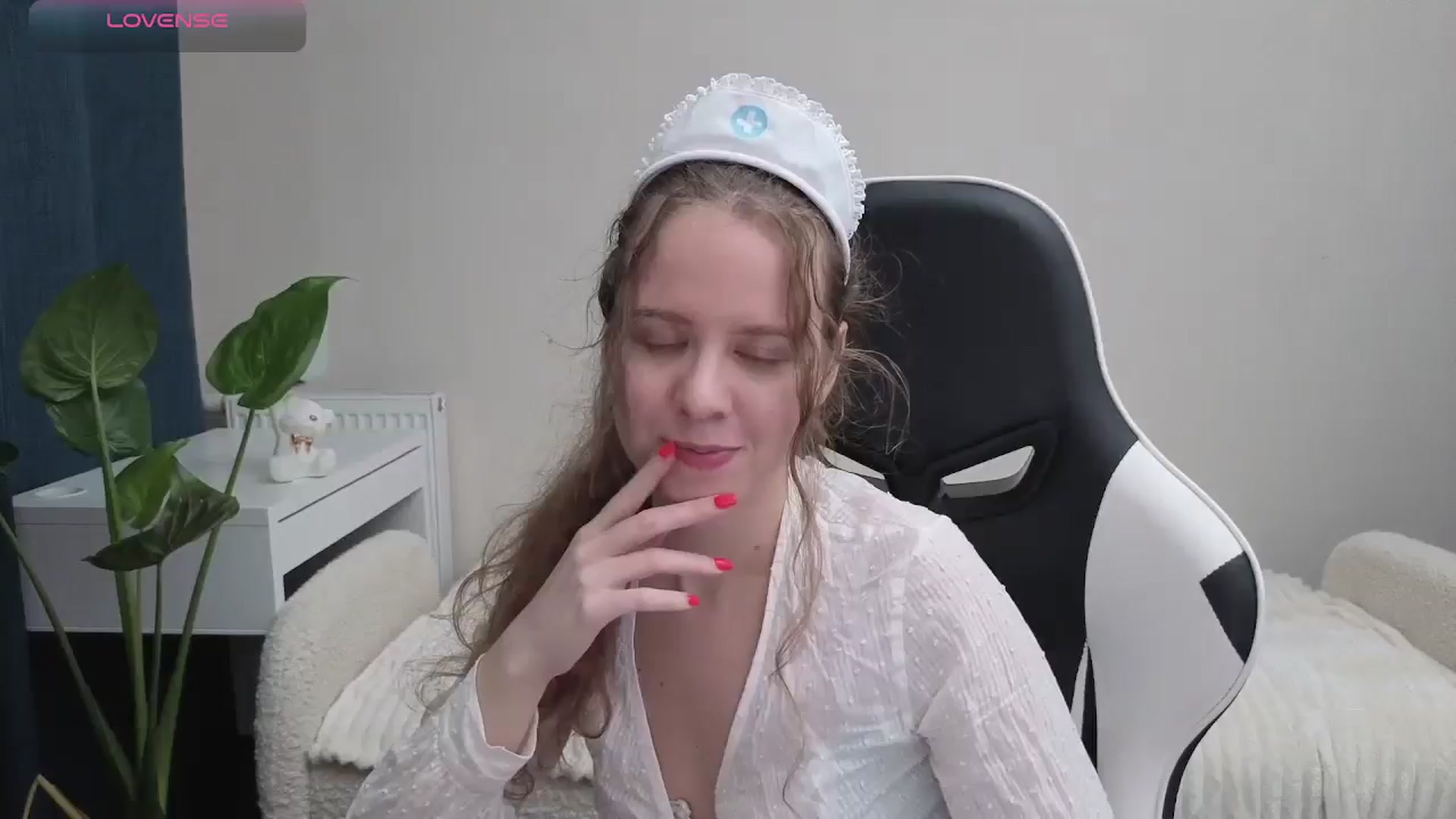 Gallery image thumbnail from BlueFlowerr's myfreecams stream on, 10/24/2025, 20:05 image 1 of 20