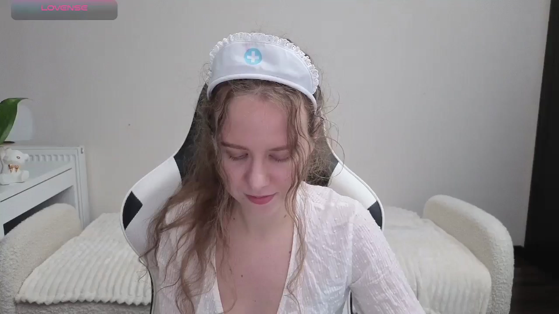 Gallery image thumbnail from BlueFlowerr's myfreecams stream on, 10/24/2025, 22:15 image 19 of 20