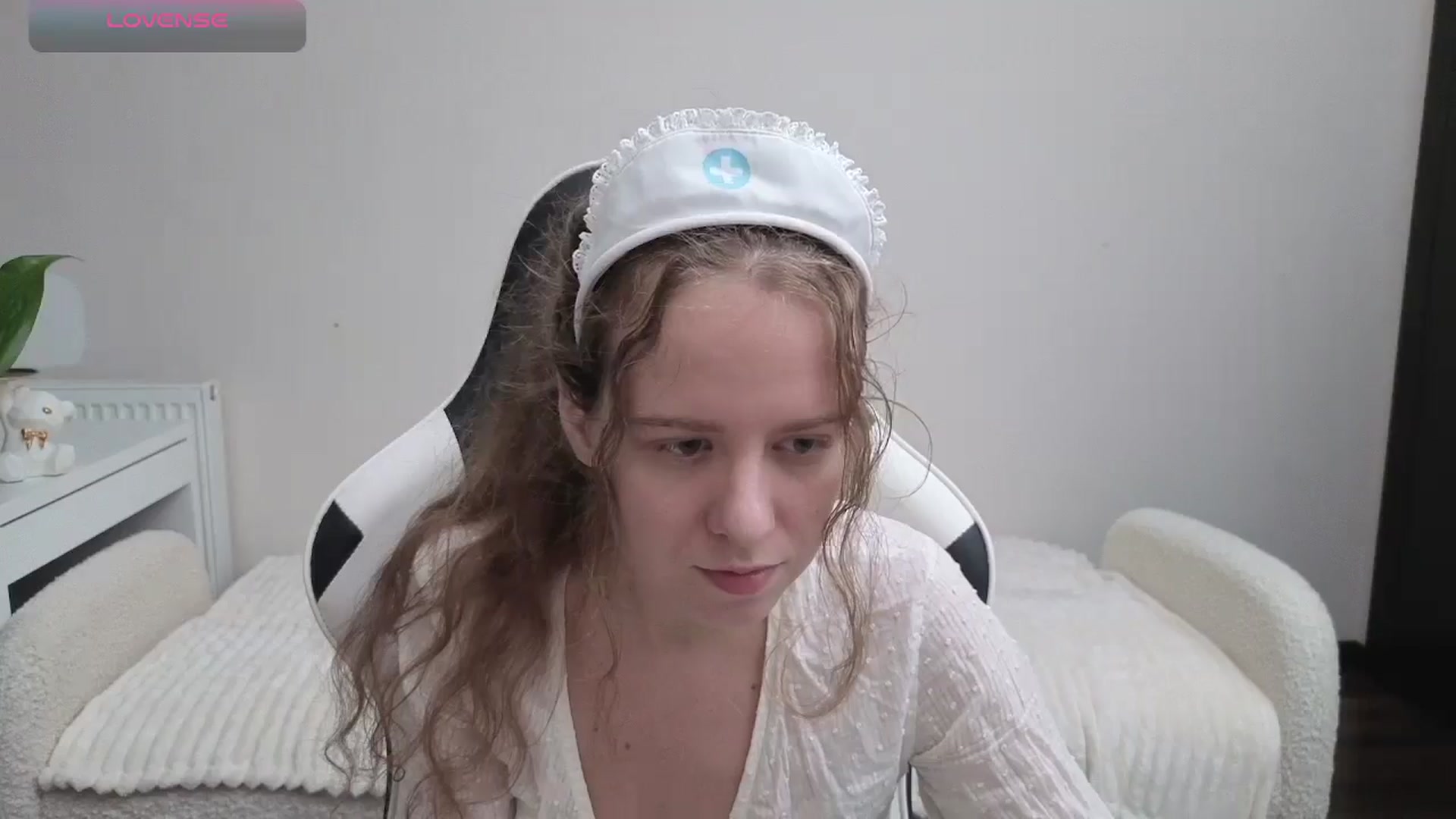 Gallery image thumbnail from BlueFlowerr's myfreecams stream on, 10/24/2025, 22:15 image 17 of 20