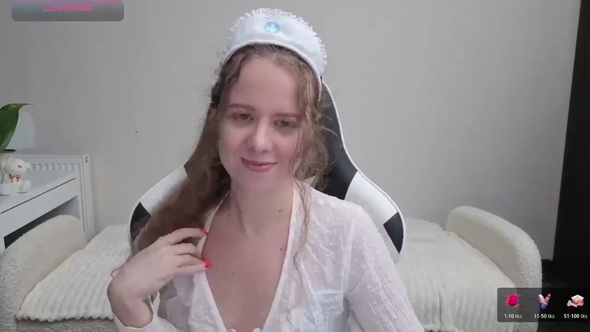Gallery image thumbnail from BlueFlowerr's myfreecams stream on, 10/24/2025, 22:15 image 16 of 20