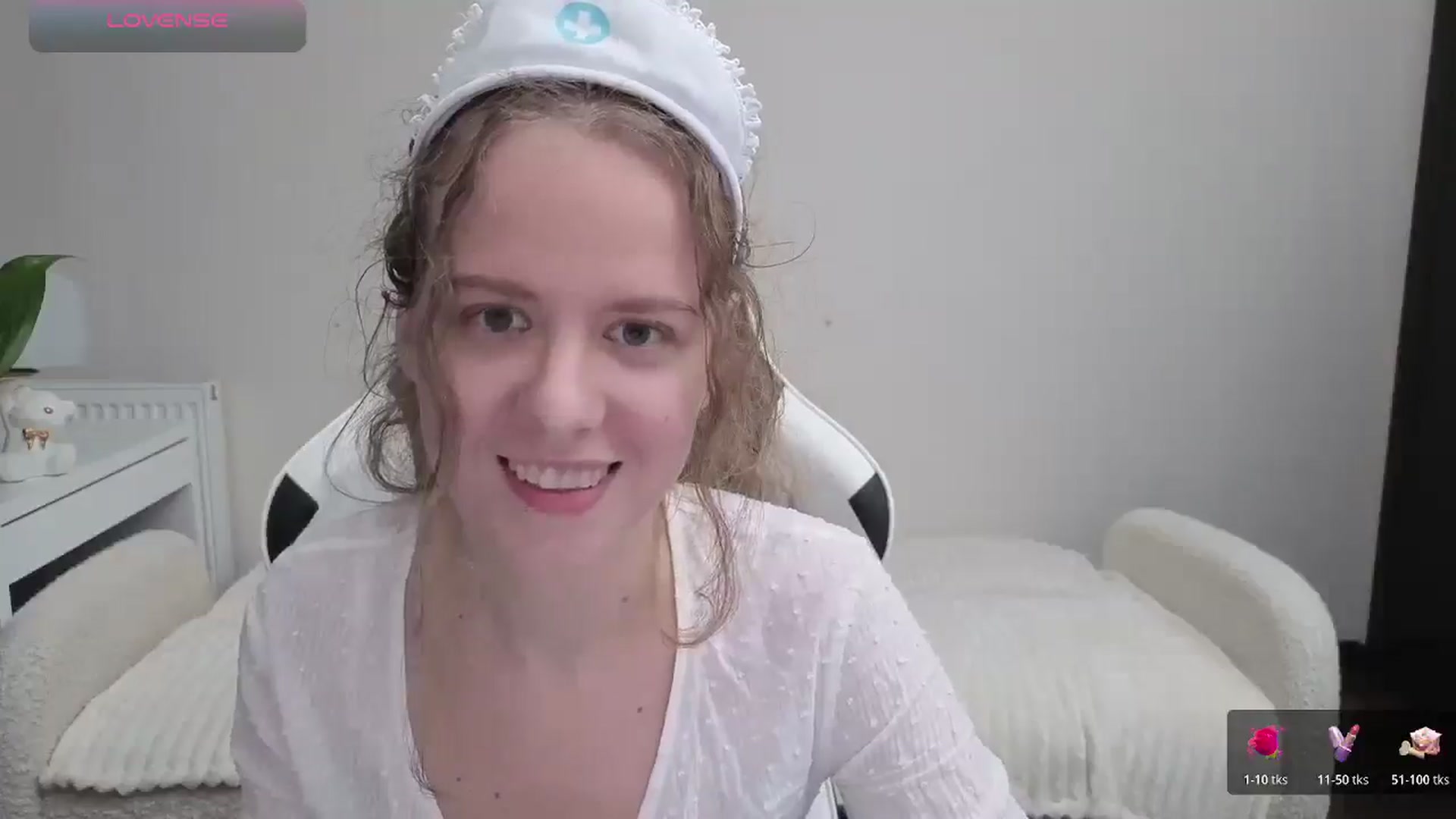 Gallery image thumbnail from BlueFlowerr's myfreecams stream on, 10/24/2025, 22:53 image 6 of 20