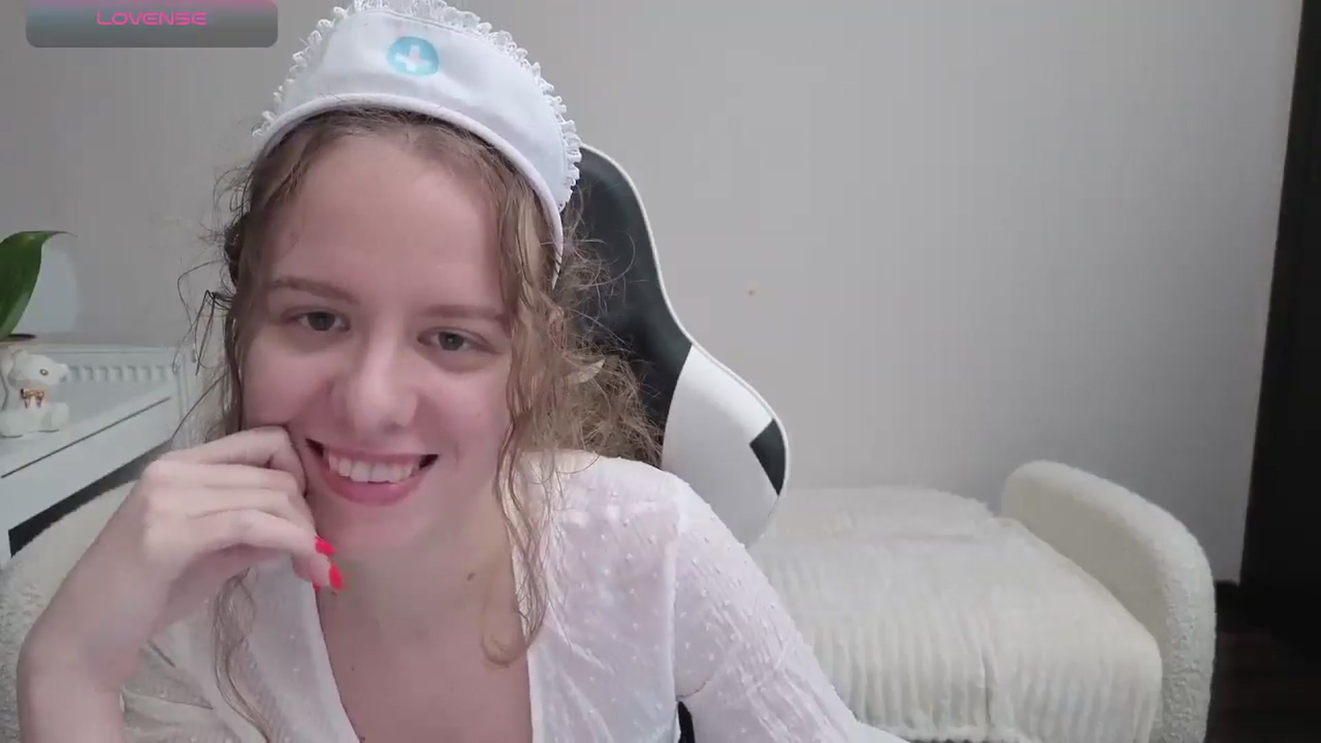 Gallery image thumbnail from BlueFlowerr's myfreecams stream on, 10/24/2025, 22:53 image 15 of 20