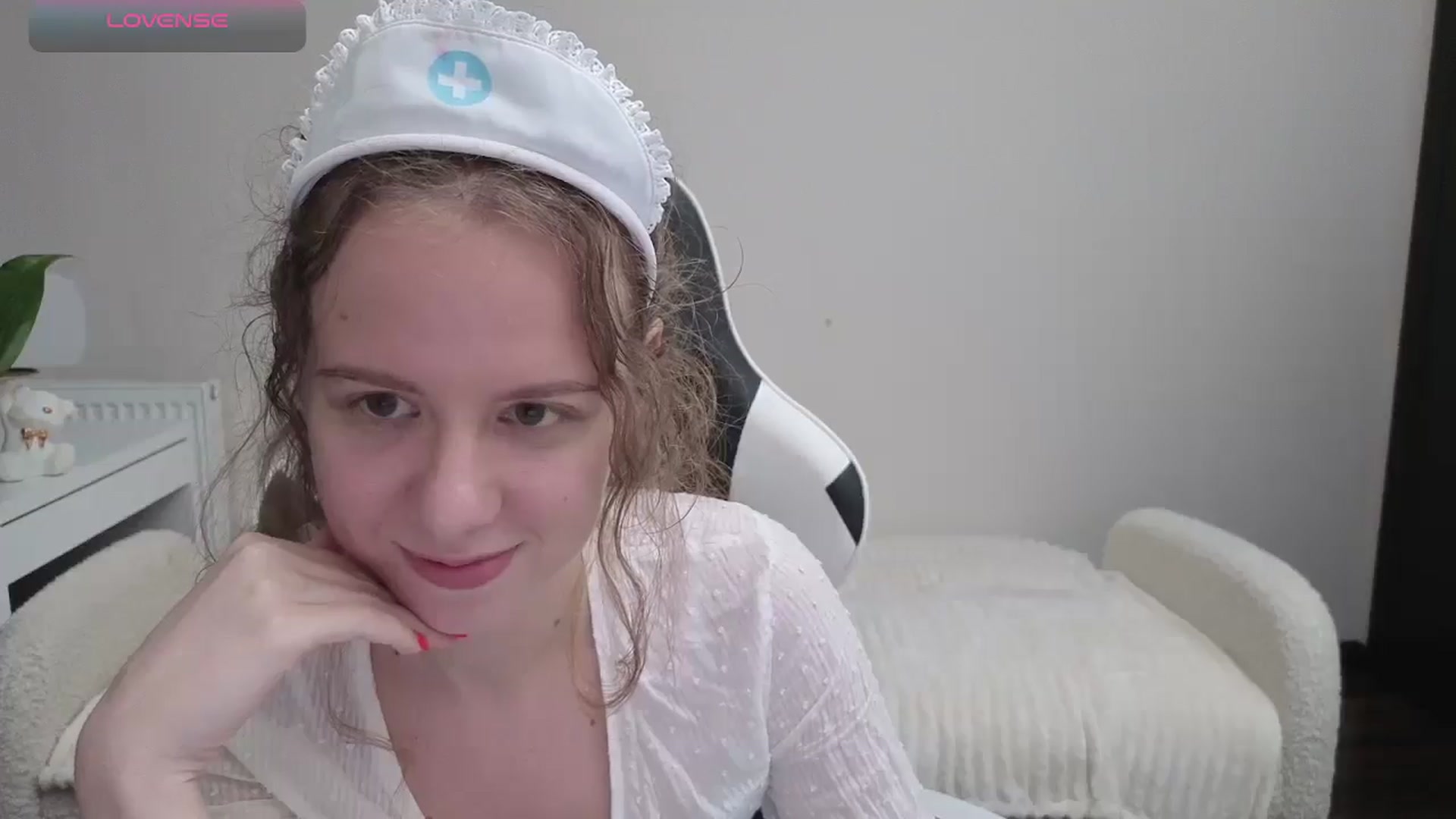 Gallery image thumbnail from BlueFlowerr's myfreecams stream on, 10/24/2025, 22:53 image 10 of 20