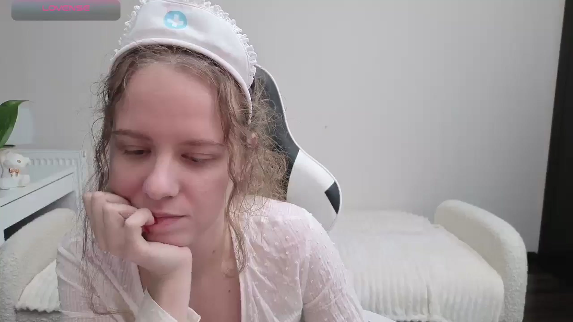 Gallery image thumbnail from BlueFlowerr's myfreecams stream on, 10/24/2025, 22:53 image 7 of 20