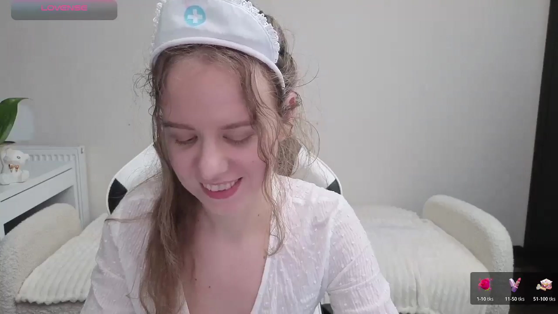 Gallery image thumbnail from BlueFlowerr's myfreecams stream on, 10/24/2025, 22:53 image 18 of 20