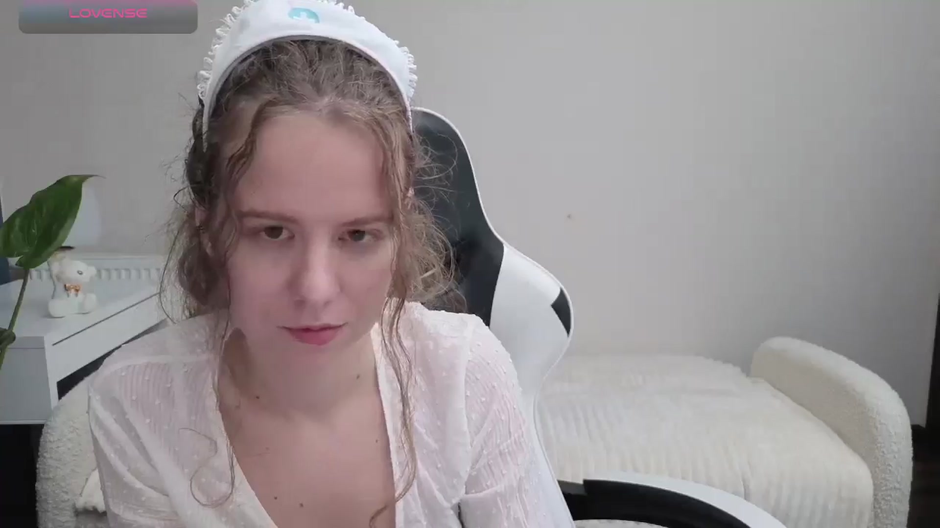 Gallery image thumbnail from BlueFlowerr's myfreecams stream on, 10/24/2025, 23:52 image 6 of 20