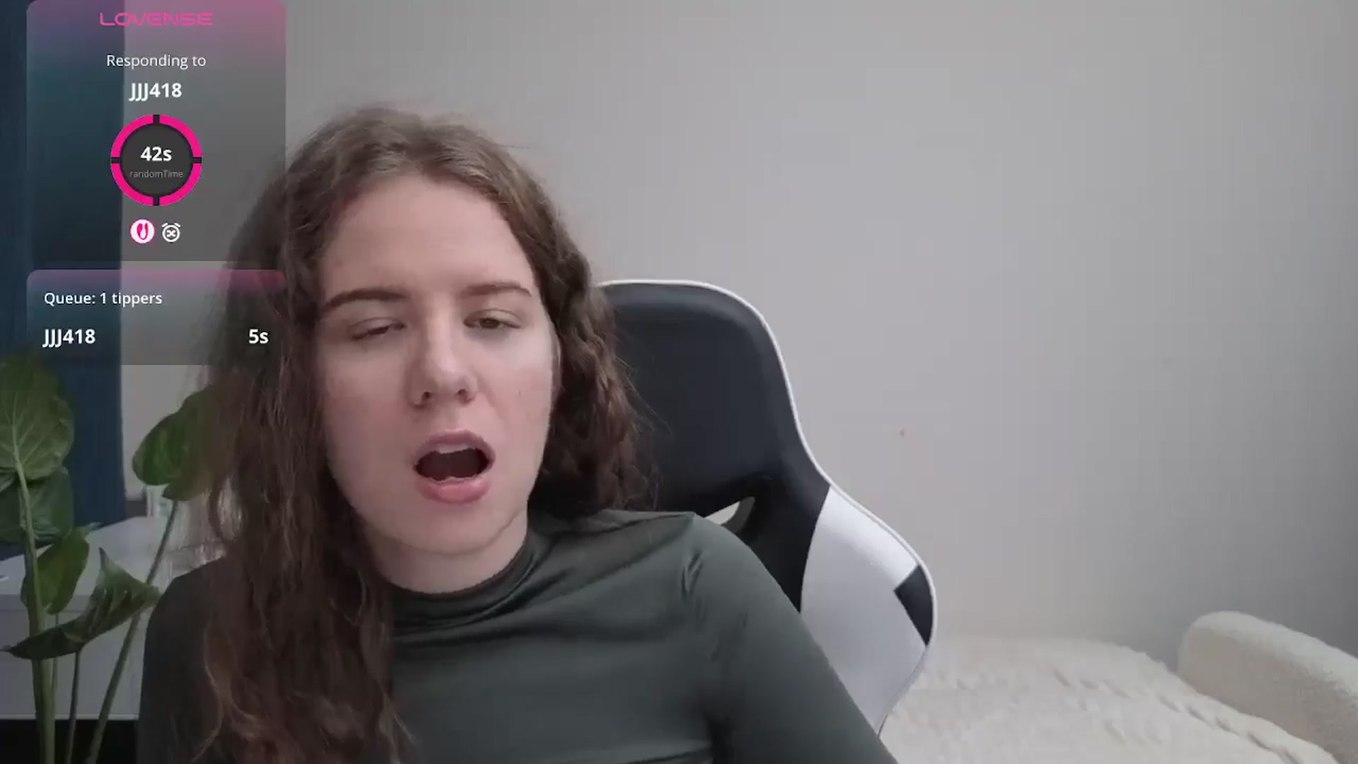 Gallery image thumbnail from BlueFlowerr's myfreecams stream on, 10/28/2025, 17:10 image 6 of 20