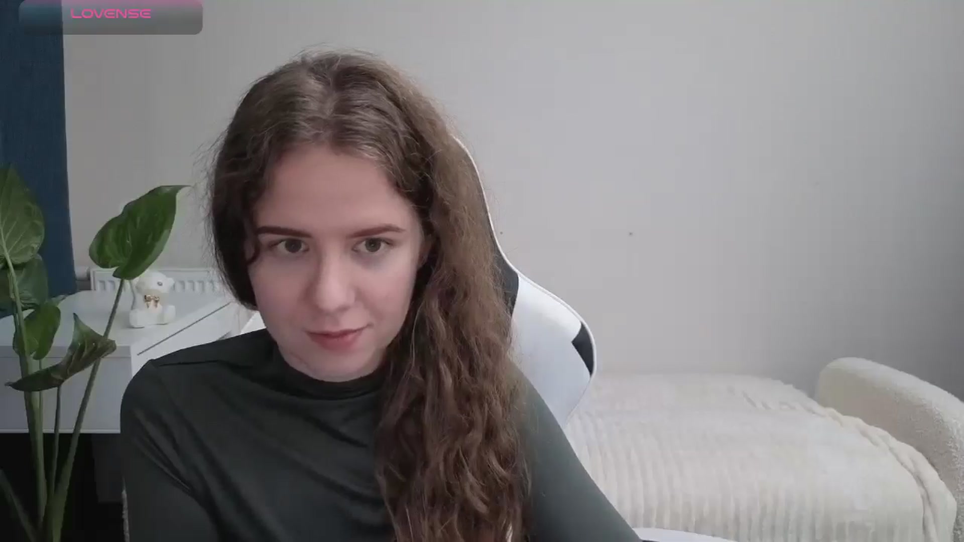 Gallery image thumbnail from BlueFlowerr's myfreecams stream on, 10/28/2025, 20:57 image 2 of 20