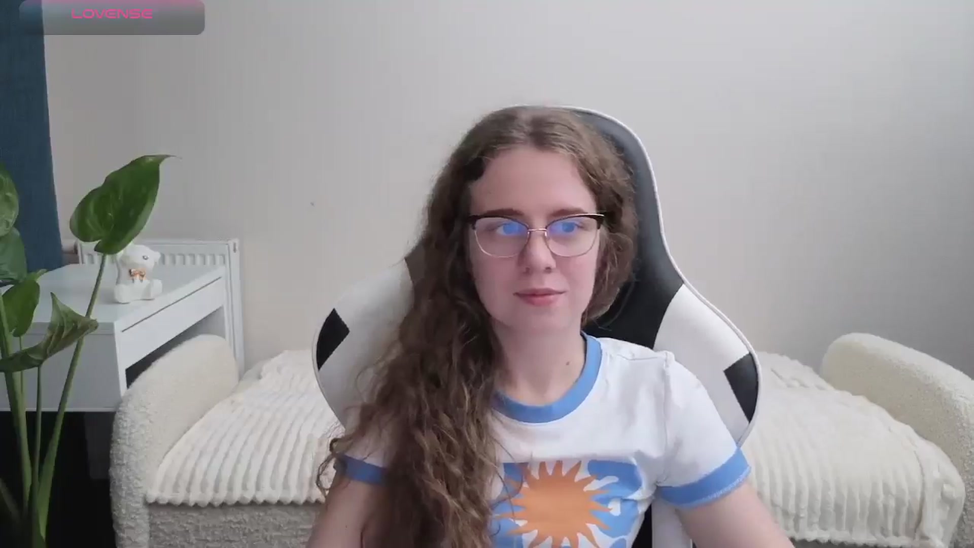 Gallery image thumbnail from BlueFlowerr's myfreecams stream on, 10/29/2025, 21:05 image 18 of 20