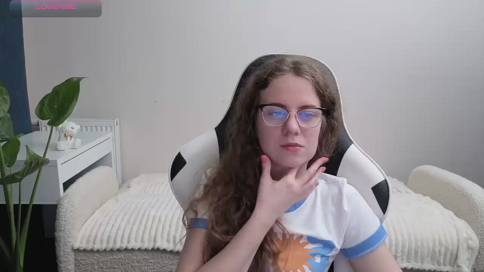 Gallery image thumbnail from BlueFlowerr's myfreecams stream on, 10/29/2025, 21:05 image 20 of 20