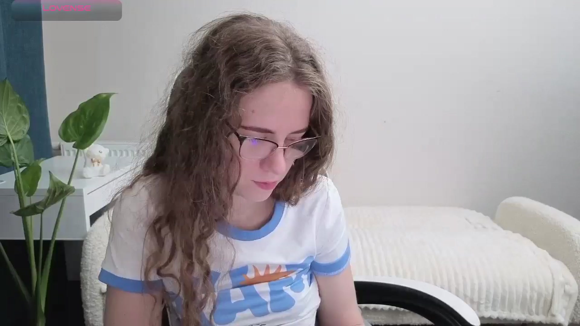 Gallery image thumbnail from BlueFlowerr's myfreecams stream on, 10/29/2025, 21:44 image 14 of 20