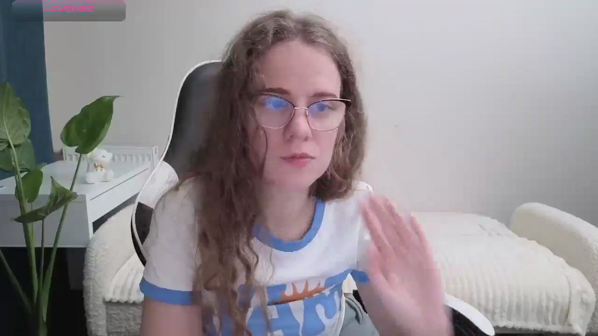 Gallery image thumbnail from BlueFlowerr's myfreecams stream on, 10/29/2025, 21:44 image 15 of 20