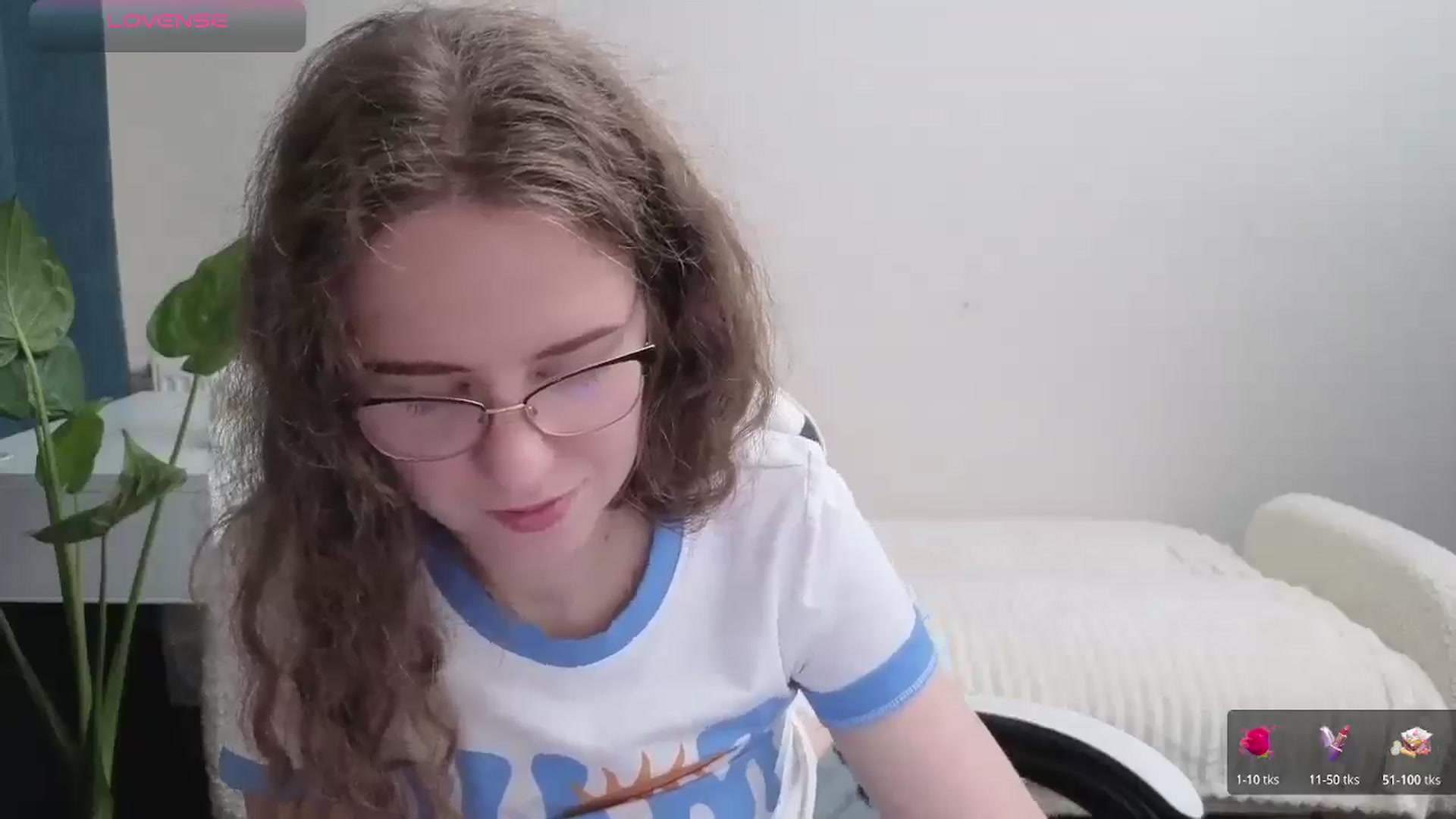 Gallery image thumbnail from BlueFlowerr's myfreecams stream on, 10/29/2025, 21:44 image 16 of 20