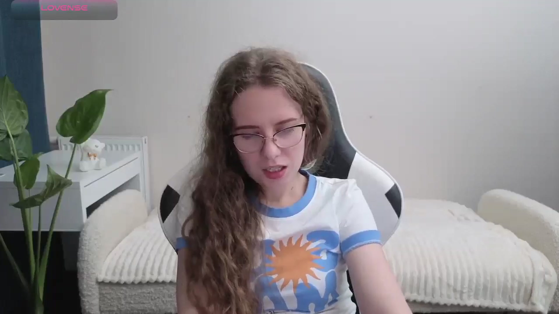 Gallery image thumbnail from BlueFlowerr's myfreecams stream on, 10/29/2025, 21:44 image 5 of 20