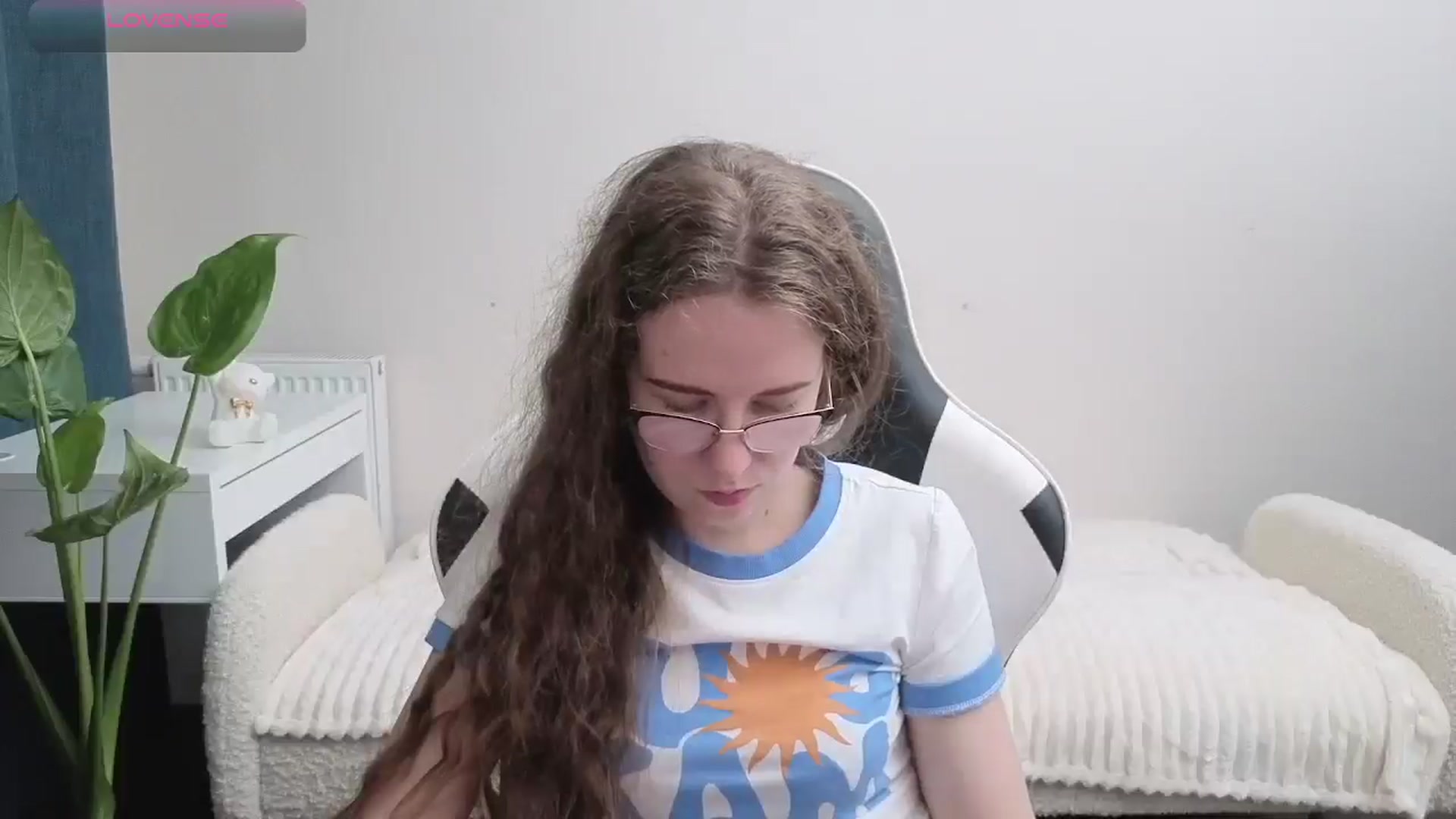 Gallery image thumbnail from BlueFlowerr's myfreecams stream on, 10/29/2025, 21:44 image 2 of 20