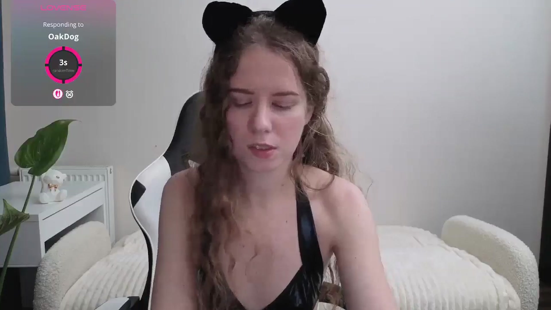 Gallery image thumbnail from BlueFlowerr's myfreecams stream on, 10/30/2025, 19:50 image 2 of 20