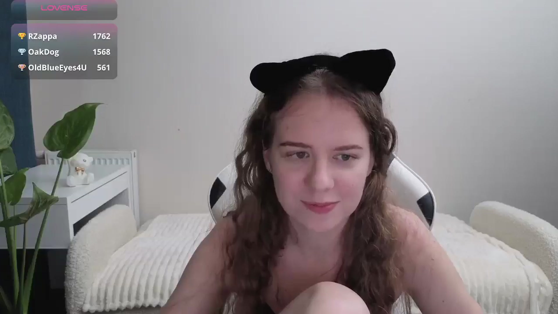 Gallery image thumbnail from BlueFlowerr's myfreecams stream on, 10/31/2025, 24:00 image 12 of 20