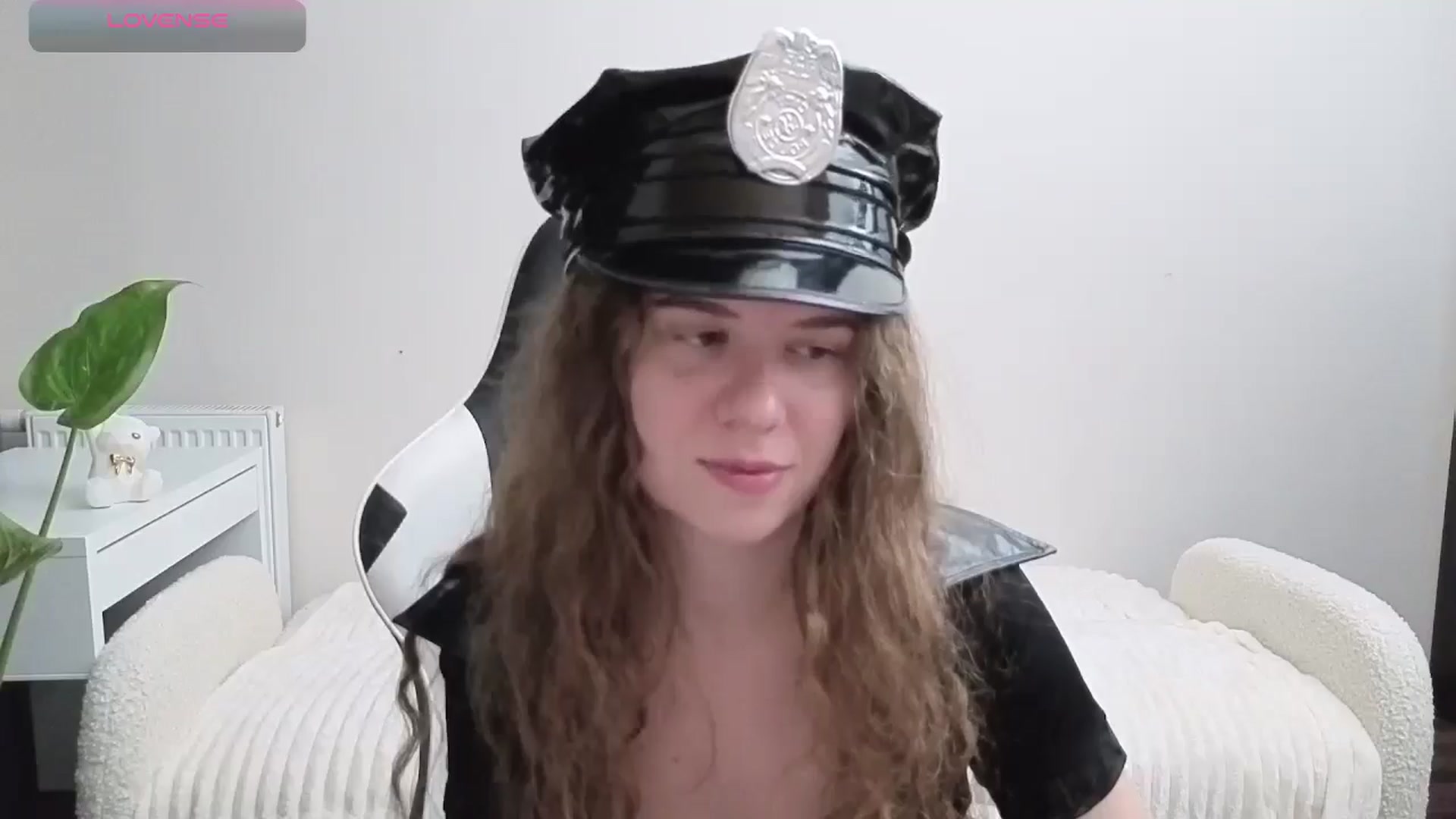 Gallery image thumbnail from BlueFlowerr's myfreecams stream on, 10/31/2025, 17:33 image 5 of 20