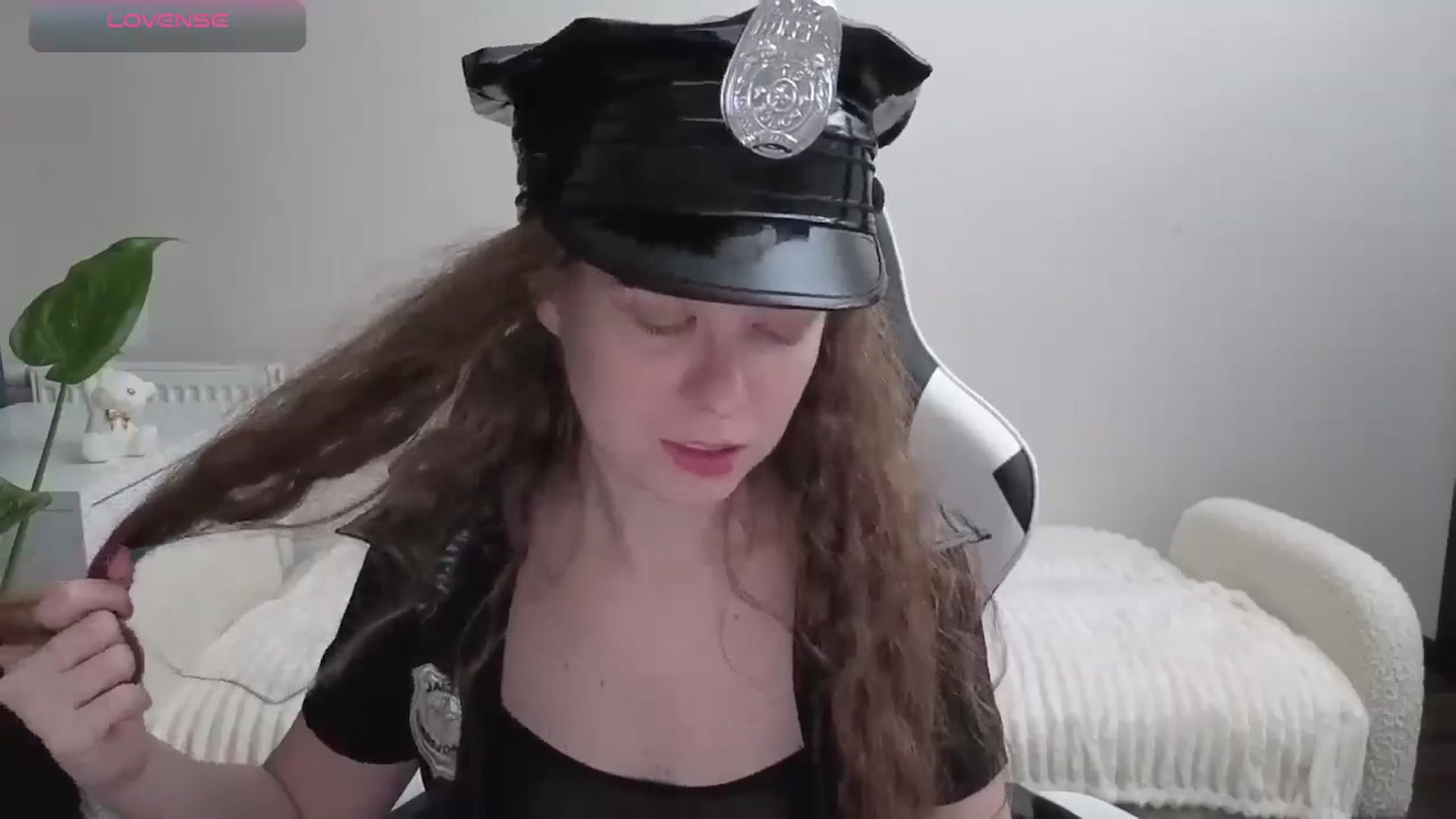 Gallery image thumbnail from BlueFlowerr's myfreecams stream on, 10/31/2025, 19:07 image 9 of 20
