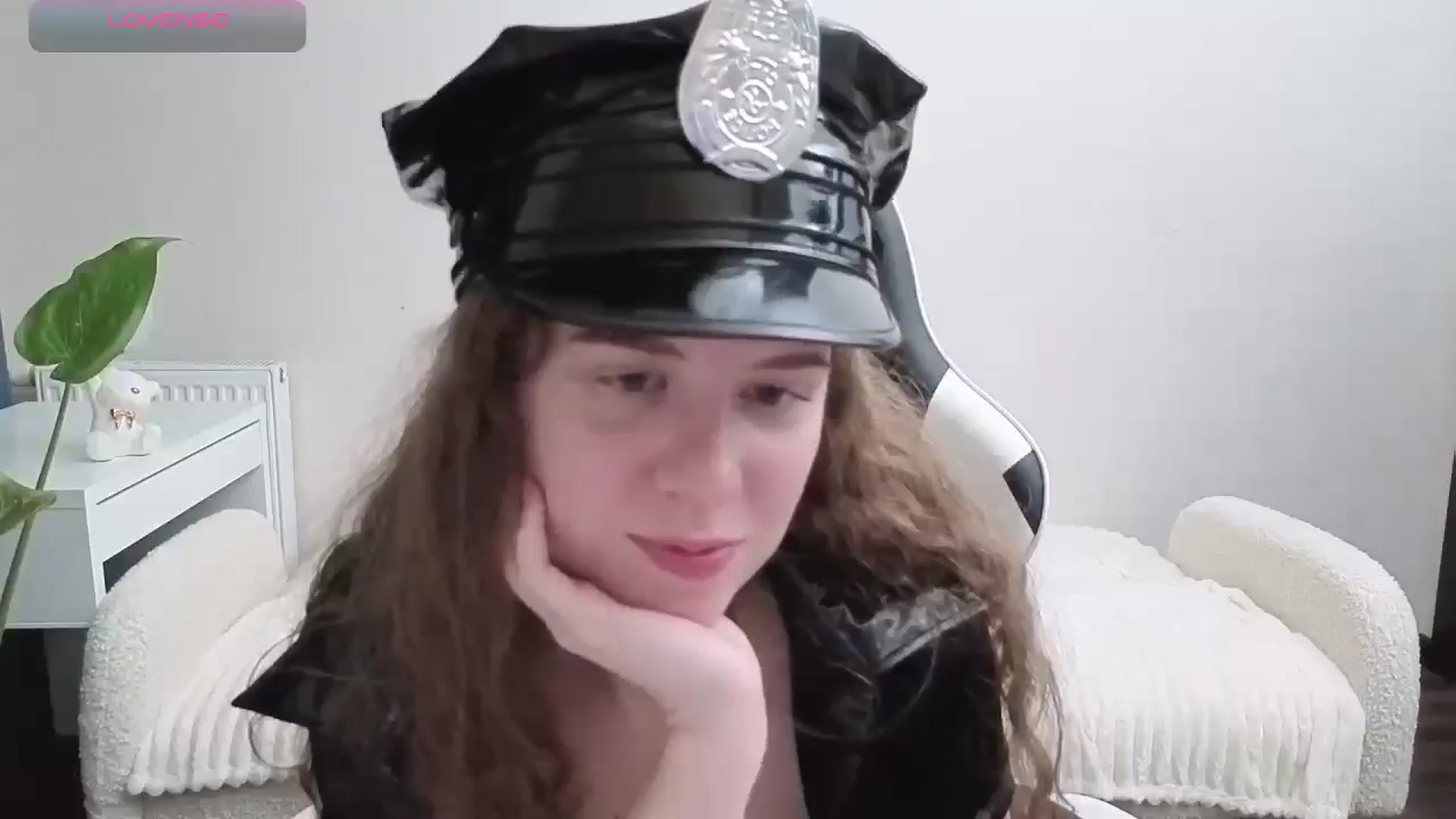 Gallery image thumbnail from BlueFlowerr's myfreecams stream on, 10/31/2025, 19:07 image 5 of 20