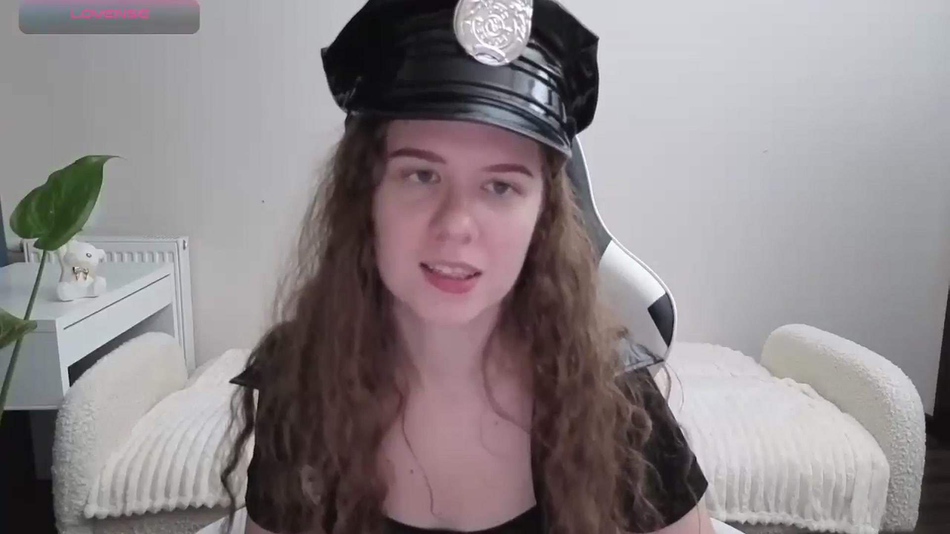 Gallery image thumbnail from BlueFlowerr's myfreecams stream on, 10/31/2025, 19:07 image 8 of 20