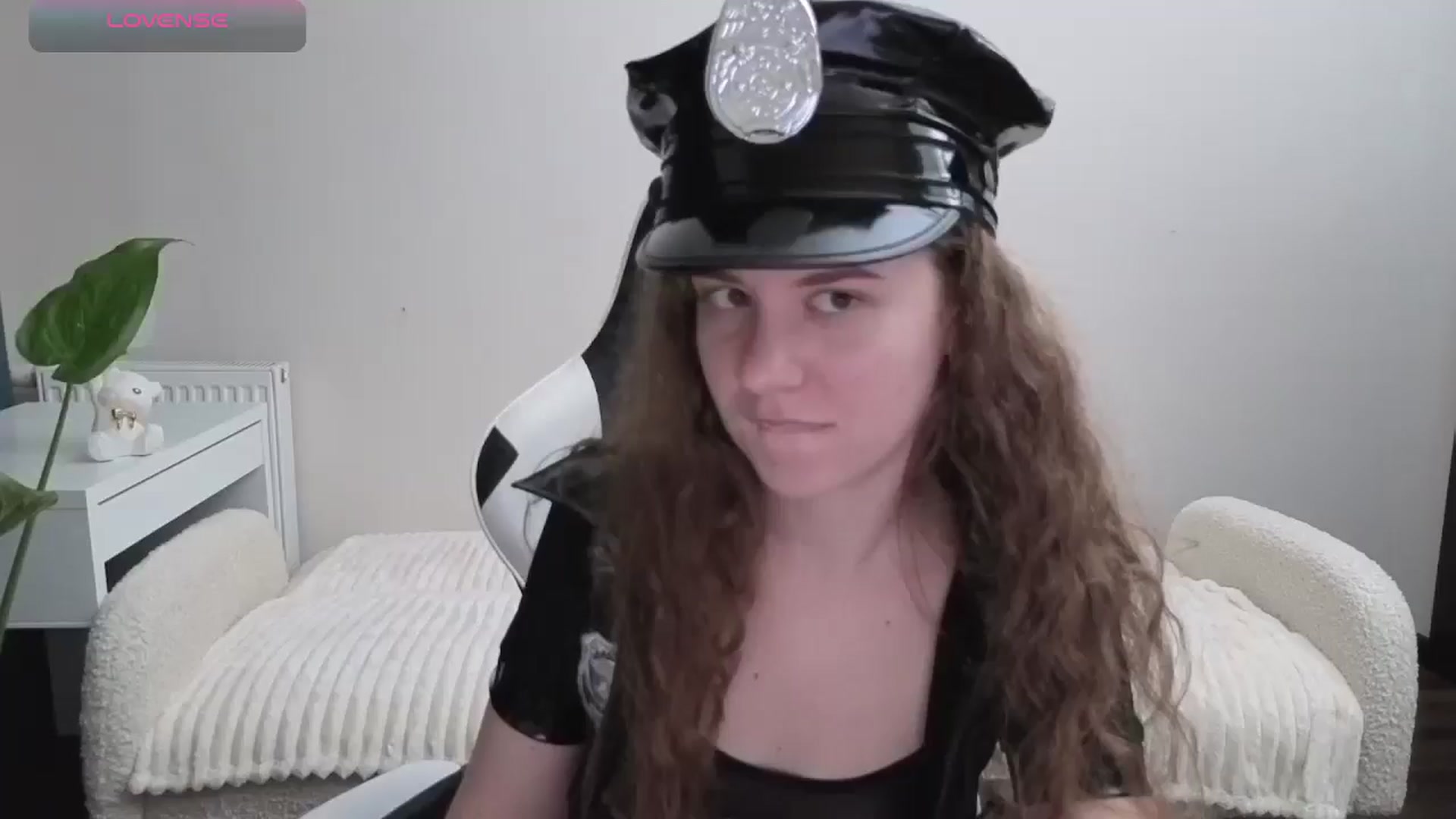 Gallery image thumbnail from BlueFlowerr's myfreecams stream on, 10/31/2025, 19:07 image 6 of 20