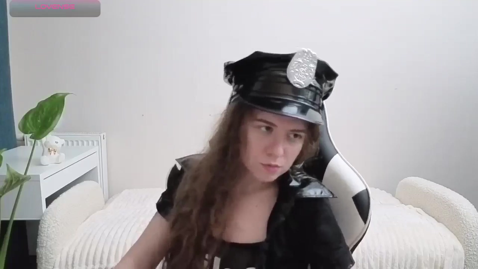 Gallery image thumbnail from BlueFlowerr's myfreecams stream on, 10/31/2025, 21:14 image 12 of 20