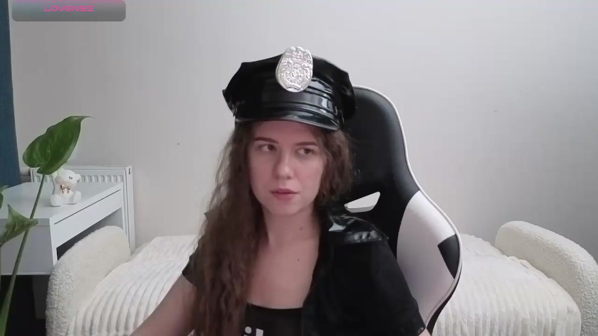 Gallery image thumbnail from BlueFlowerr's myfreecams stream on, 10/31/2025, 21:14 image 11 of 20