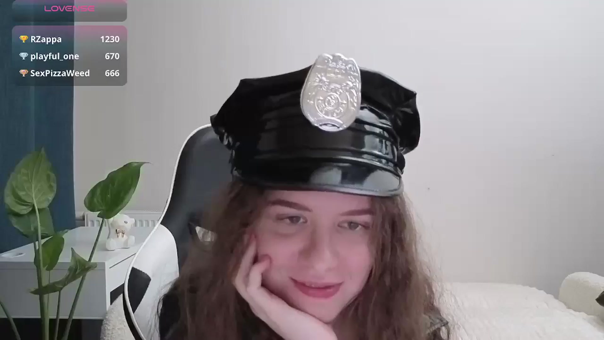 Gallery image thumbnail from BlueFlowerr's myfreecams stream on, 10/31/2025, 22:48 image 11 of 20