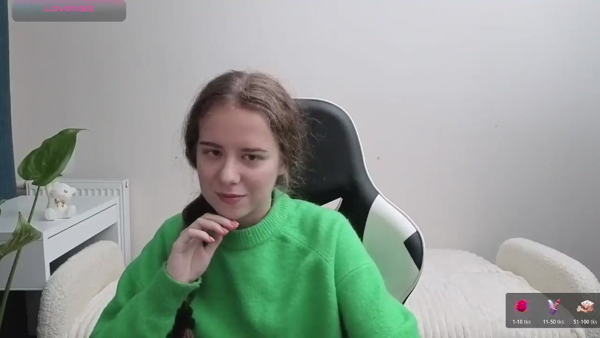 Gallery image thumbnail from BlueFlowerr's myfreecams stream on, 11/01/2025, 19:47 image 2 of 20